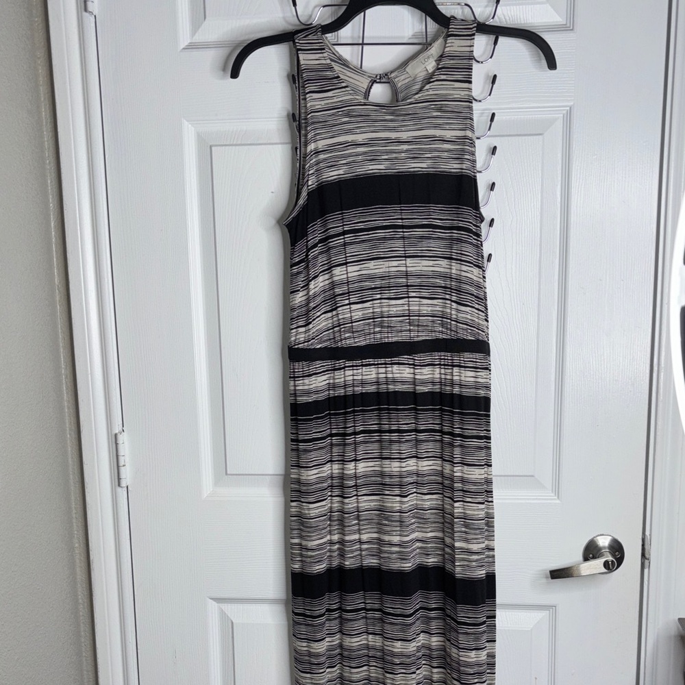 LOFT Monochrome Sleeveless Dress - Picture 2 of 4